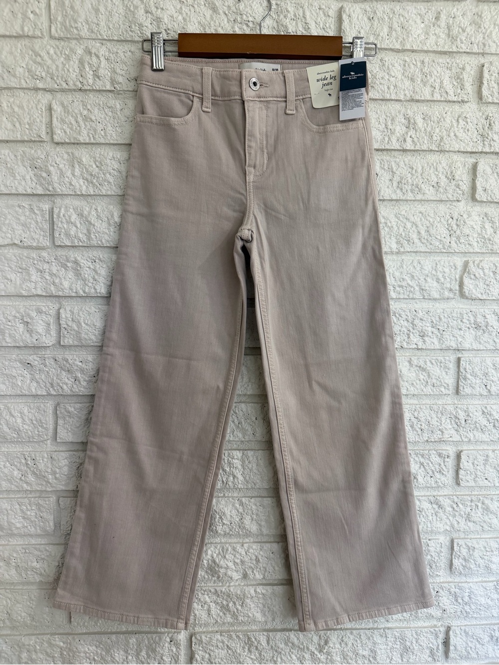 abercrombie kids Wide Leg High Rise Jeans in Light Taupe
